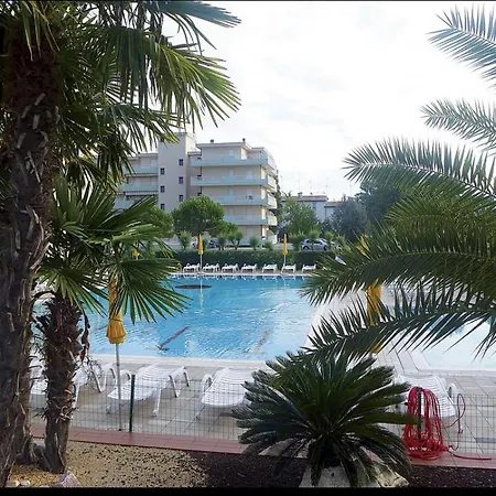 De Lux 3min From The Beach, Swimming Pool, Parking * Caorle